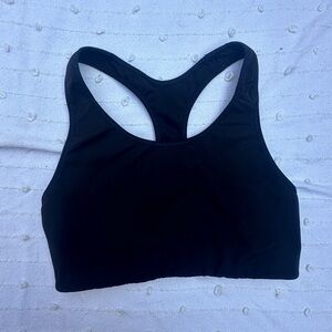 *FREE W PURCHASE* Old Navy Active Sportsbra - Size L